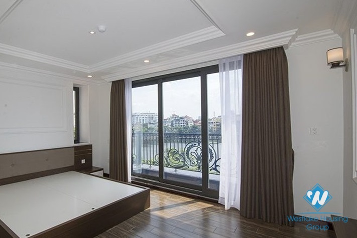 A modern serviced apartment with gorgeous lake view for rent in Truc Bach Island